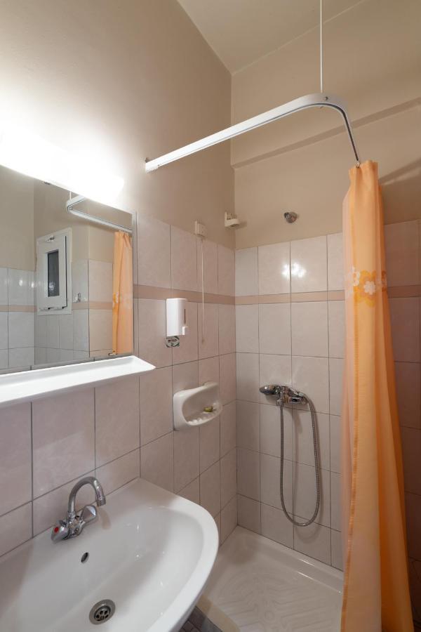 Hotel Ntinas Tríkala Kültér fotó