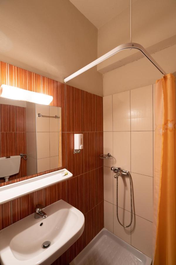 Hotel Ntinas Tríkala Kültér fotó