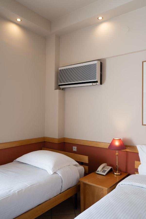 Hotel Ntinas Tríkala Kültér fotó